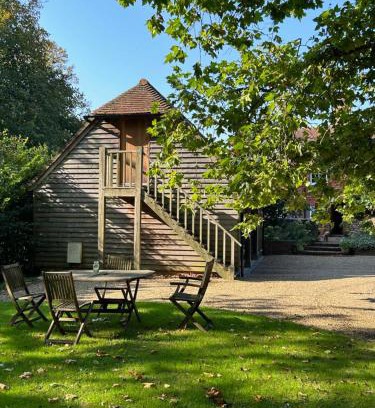 Plumpton Green Apartment | Idyllic rural retreat