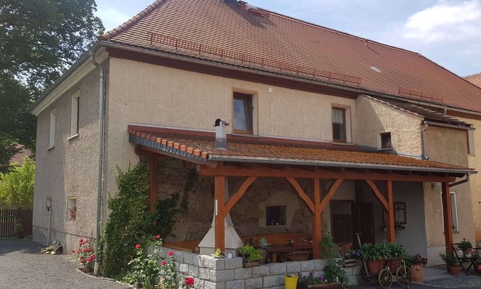 Malschwitz Apartment | Idyllic vacation apartment on the farm