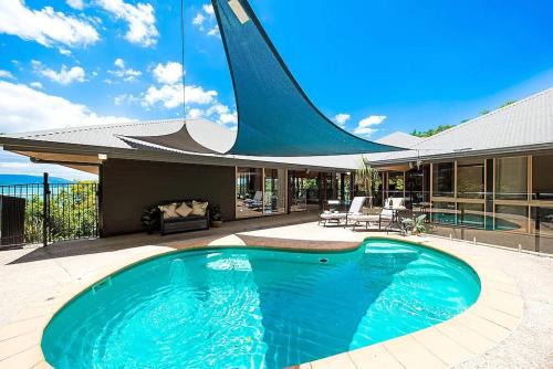 Mandalay House | Idyllic Whitsunday Holiday Home with amazing views