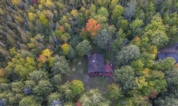 Land O Lakes House | Idyllic Wisconsin Lake Front Cabin on Fabulous Cisco Chain