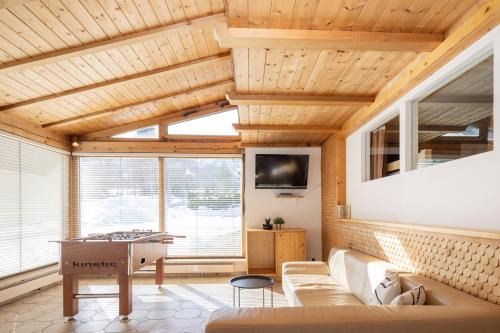 Unterjoch Apartment | Idyllische Gruppenunterkunft für bis zu 20 Personen - Zum Hüttenklaus