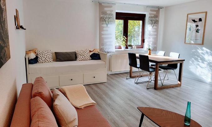 Nordost Apartment | Idyllische Stadtrand-FeWo