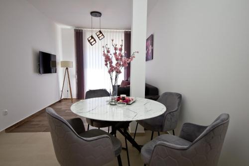 Donja Lastva Apartment | IgMAN apartments Tivat