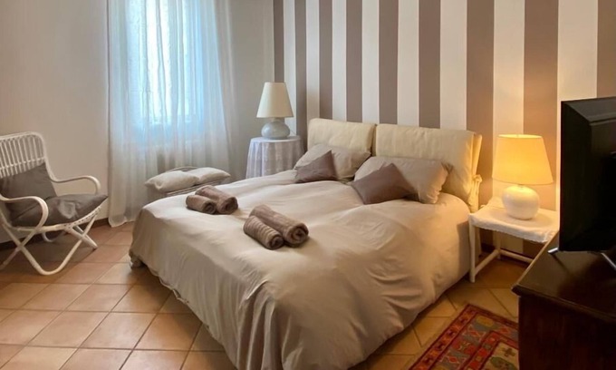 Est Apartment | Il Balcone di Aurora