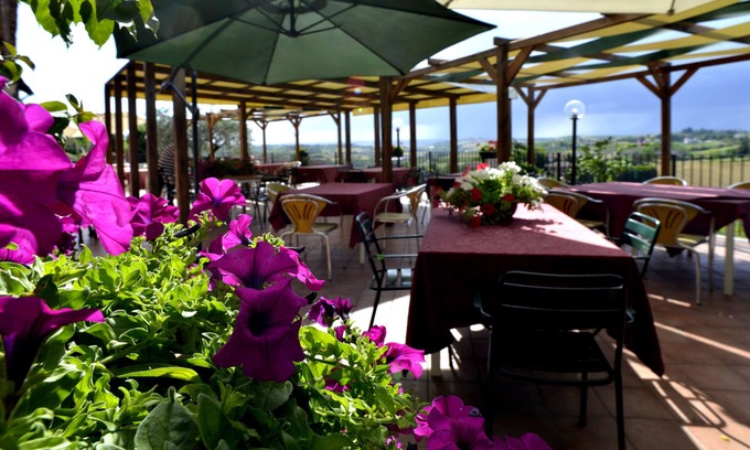 Montegrosso dʼAsti Hotel | Il Borgovecchio Hotel Ristorante