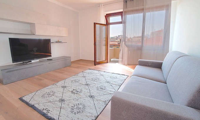 Rezza Apartment | Il Centro ed il Mare Sotto Casa