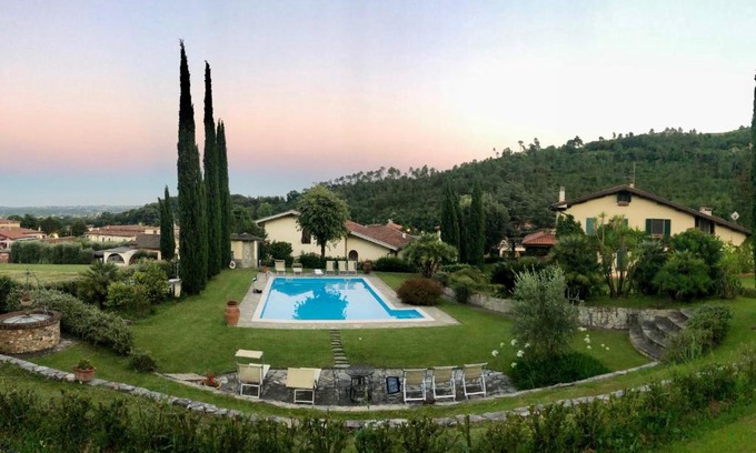 Cascine-La Croce House | Il Giardino di Flora