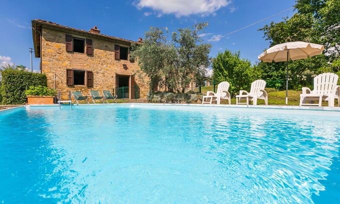 Pergine Valdarno House | Il Laghetto by Interhome