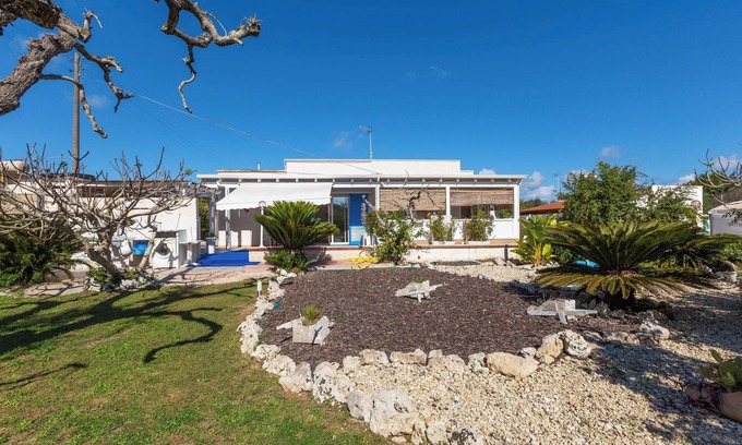 Roca Vecchia Apartment | Il silenzio del mare - Mono Scirocco by BarbarHouse