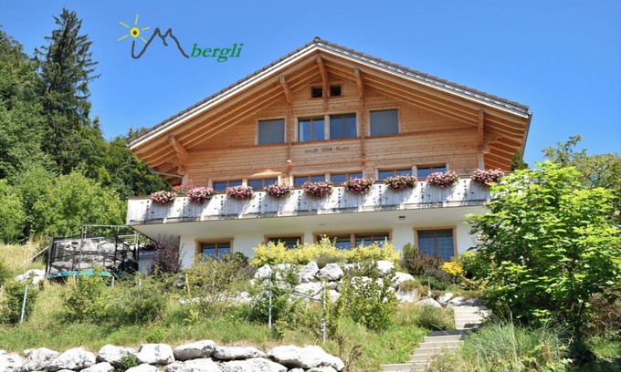 Goldiwil Ski Chalet | "Im Bergli", new holiday chalet (2014) with stunning views and free Wi-Fi