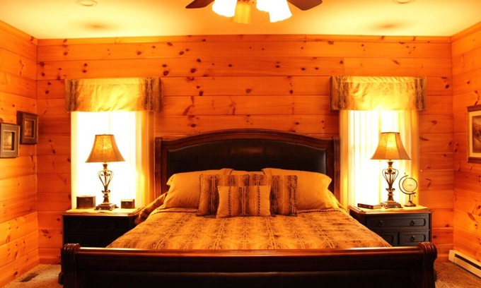 Stamford Cabin | Immaculate Mountain Top Cabin