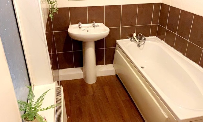 South Elmsall House | Impeccable 1-Bed House in Pontefract