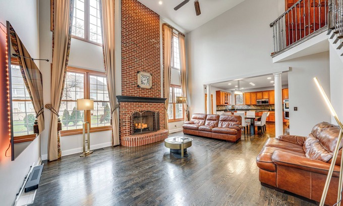 Fox Valley House | In-Home Theater: Modern Naperville Vacation Rental