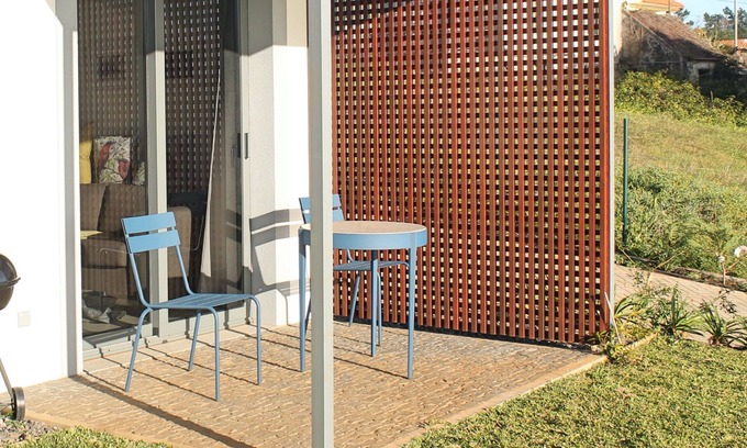 Prazeres Cottage | In peaceful Prazeres | Qta Inácia Sunflower Studio