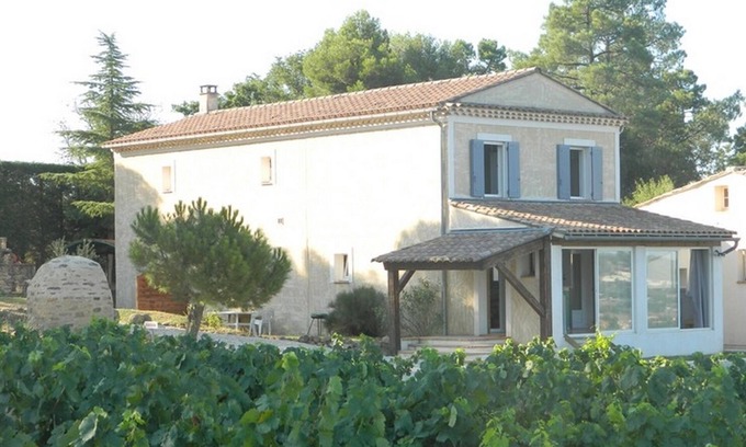 Mormoiron Cottage | In Provence, in the middle of the vineyards! facing Mont Ventoux