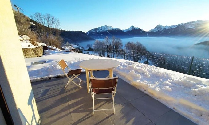 Montmin Apartment | In the heart of nature with an unique view
