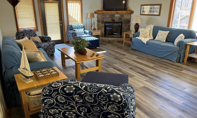 Arkdale Condo | In the Heart of Northern Bay Condo Community