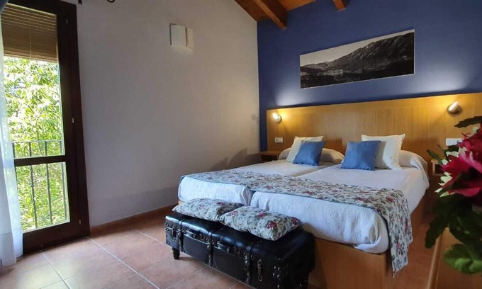 Las Almunias House | In the heart of the Natural Park of the Sierra and Guara canyons.