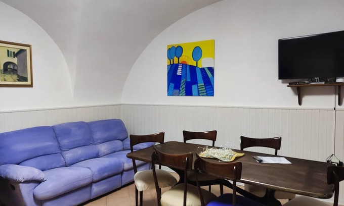 Bussoleno Apartment | In the historic center a step away from the station