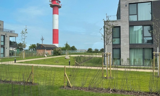 Marienleuchte Apartment | In the Küstenleuchten vacation apartment, you live right by the sea - with pr