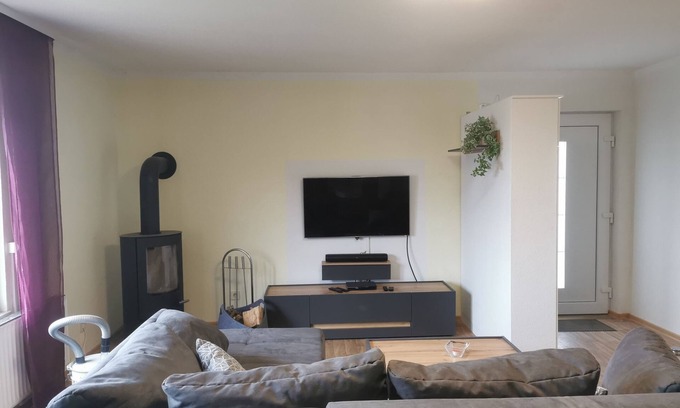 Hahausen Apartment | In two minutes in nature - with terrace, sauna and fire barbecue