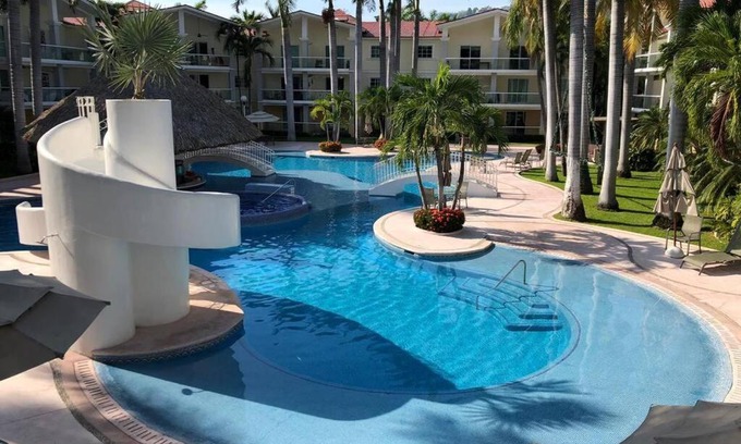 Granjas del Marques Apartment | Increíble departamento en Acapulco Diamante