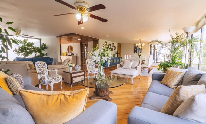 Bosques de las Lomas Apartment | ¡Increíble y amplio departamento!