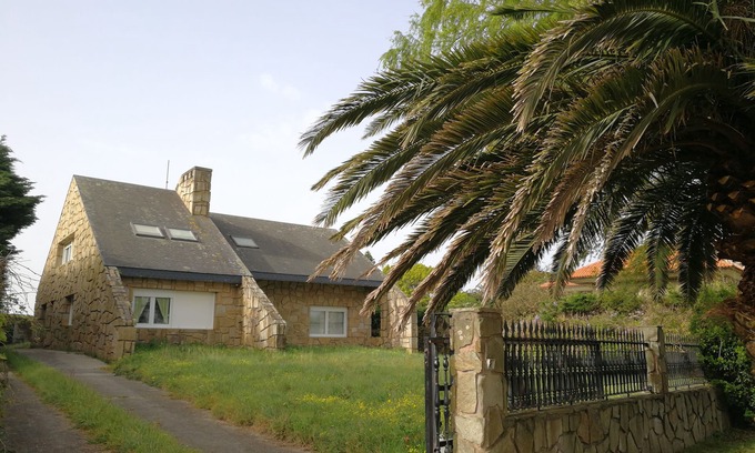 Vilanova Ski Chalet | Incredible villa on the Beach