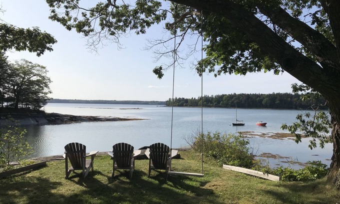 Saint George House | Incredible waterfront home: amazing views, sunsets! Ideal location.