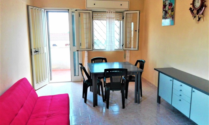 Specchiarica Villa | Independent villa with large garden, sleeps 6, 280m2, 200 meters from the sea