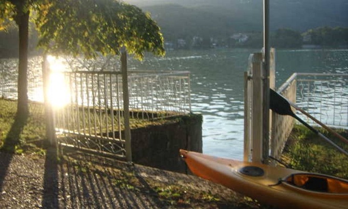 Avigliana Apartment | Independent apartment with garden directly on the Avigliana lake.