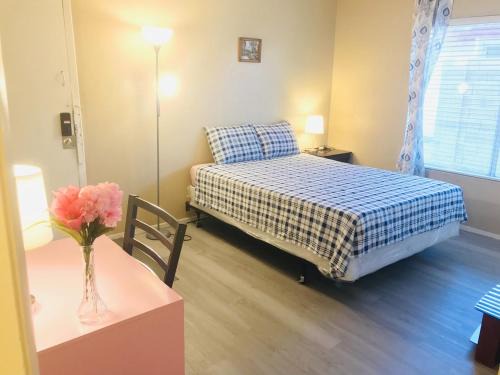 Sunrise Manor House | Independent bedroom with private bathroom#1