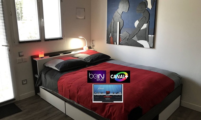 Saint-Martin Apartment | Independent & High Comfort 1 Room Apt. With Gardenn30 min from Paris