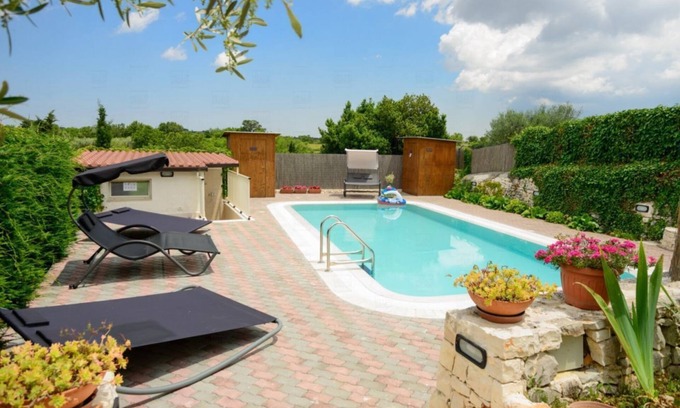 Noci Villa | Independent villa with private pool