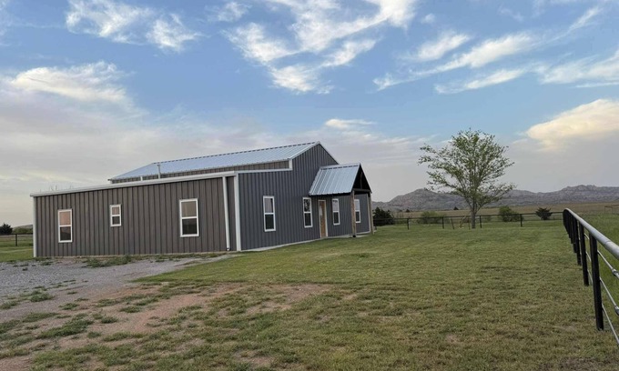 Indiahoma Cabin | Indiahoma 3 BR Hunters' Paradise