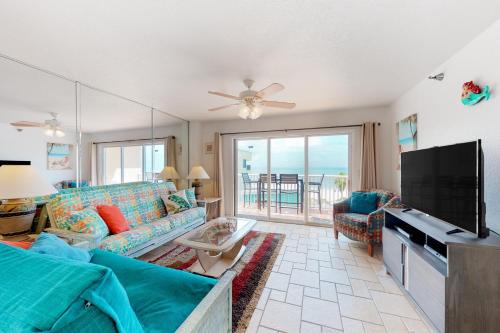 Independence Square Apartment | Indian Sunset Beach 7