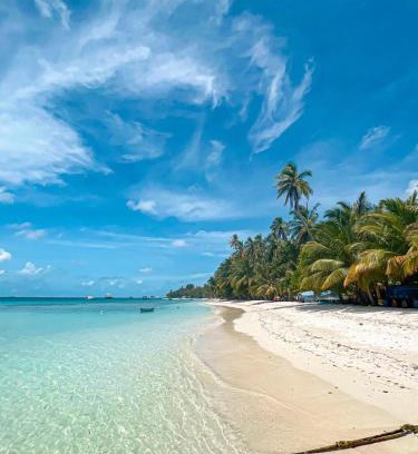Mandhoo House | INFINITE LAGOON