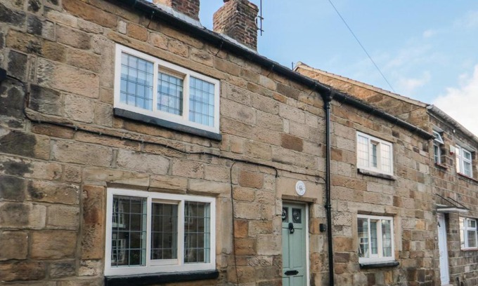 Guisborough House | Inglenook Cottage