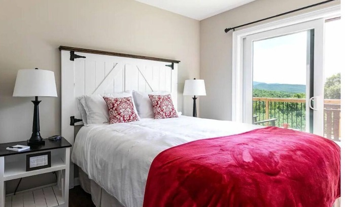 Essex Junction Apartment | Inn at 84 McIntosh: Cozy 1BR private entrance/bath