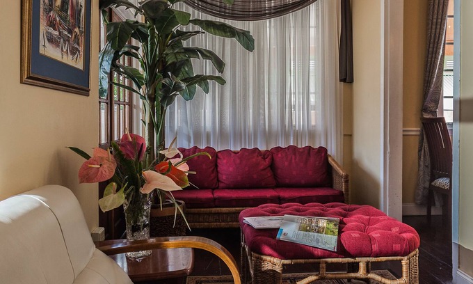 Newtown Hotel | Inn at 87