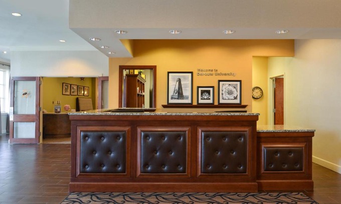 Greencastle Hotel | Inn at DePauw