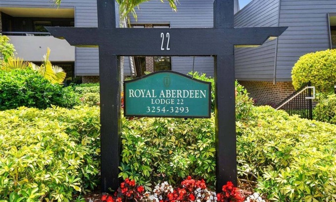 Palm Harbor Condo | Innisbrook Resort condo overlooking 1st green on the Copperhead golf course