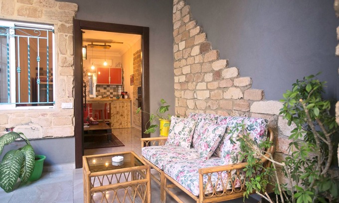 Tyre Apartment | InnTown