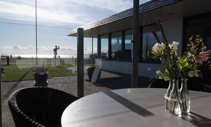 Fehmarn House | Inselblume 82 - Bungalow on the south beach with sea view