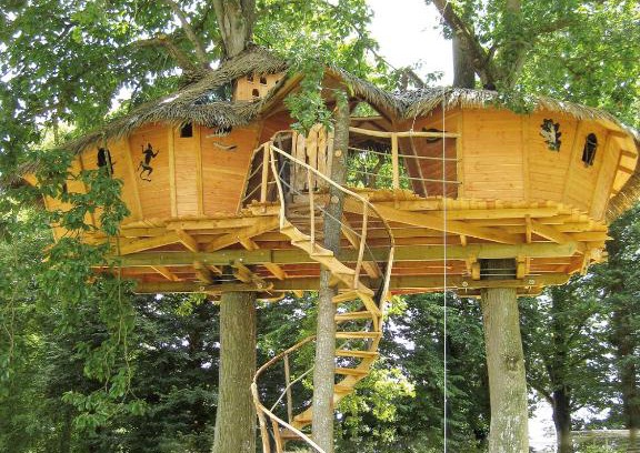 Epiniac Bed & Breakfast | Insolites, Les Ormes, Epiniac