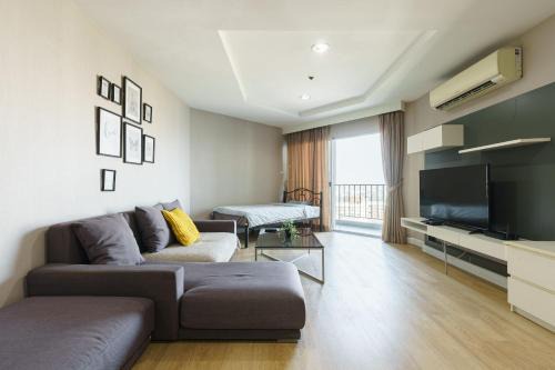 Na Di Apartment | Internet celebrity train night market swimming pool free WiFi mrt 100m