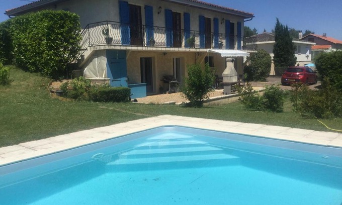 Saint-Romain Apartment | Inviting 2-Bed Apartment with pool in Saint-Romain