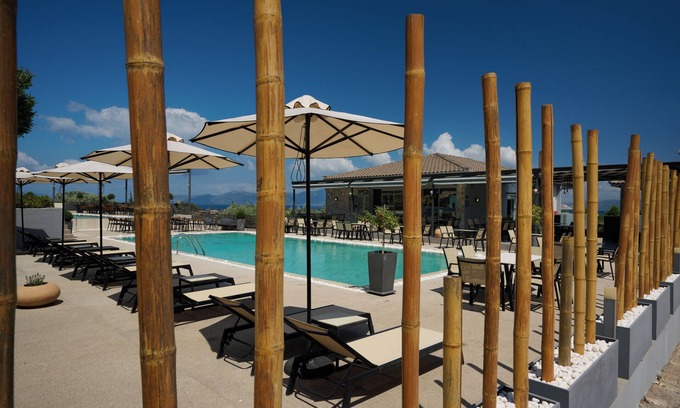 Pefki Hotel | Irene Studios