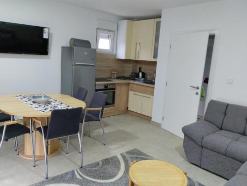 Ravno Apartment | Iris 1