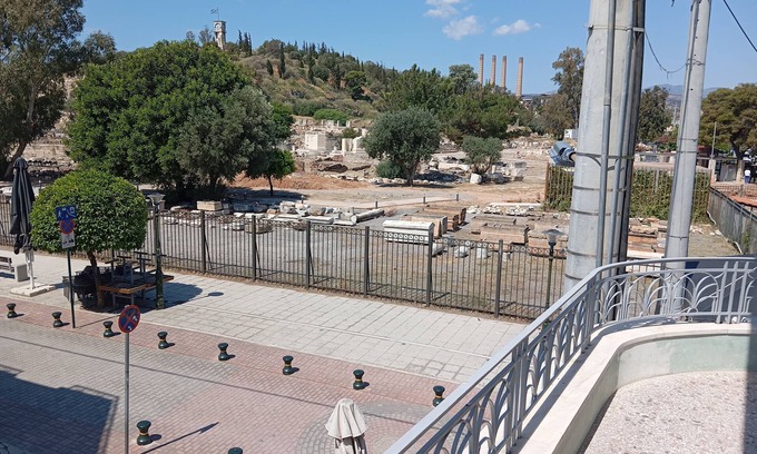 Elefsina Apartment | IRIS Baroque aparment